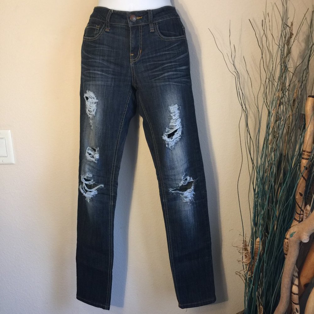 Mindcode lightweight skinny size 5 darkwash jeans 31” inseam